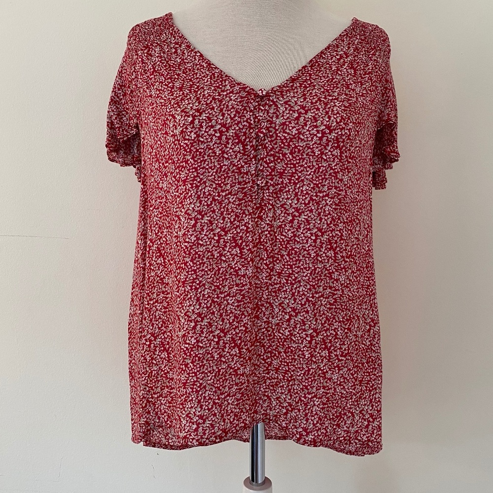 Lucky brand red flutter sleeve top